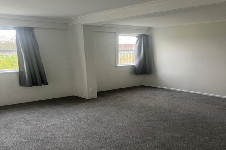Photo of property in 12 Michelle Place, Mangere, Auckland, 2022
