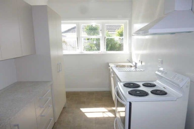 Photo of property in 2 Kawaka Street, Riccarton, Christchurch, 8041