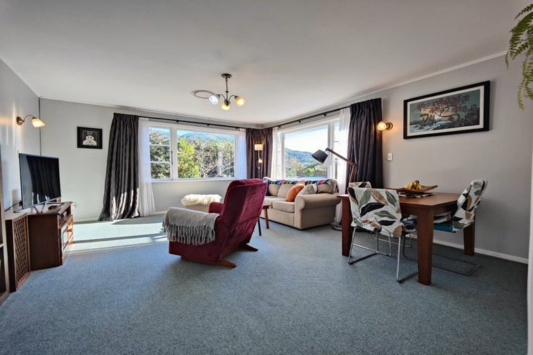 Photo of property in 46 Handyside Street, Tawa, Wellington, 5028