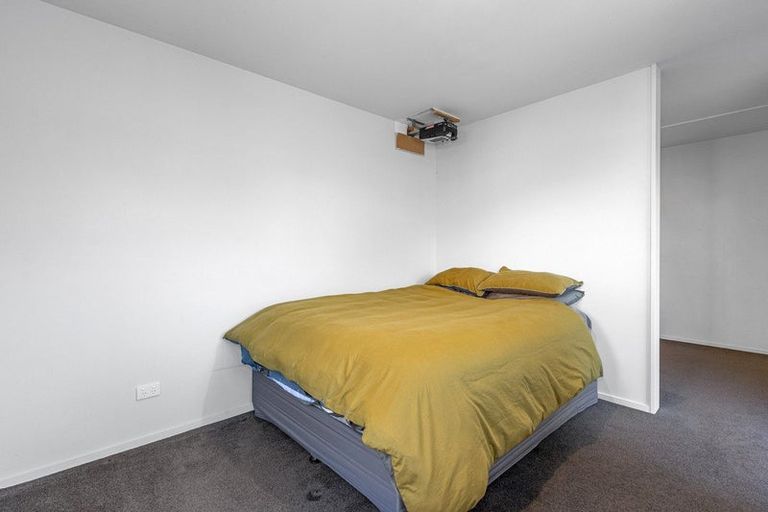 Photo of property in 16 Sovereign Gardens, Halswell, Christchurch, 8025