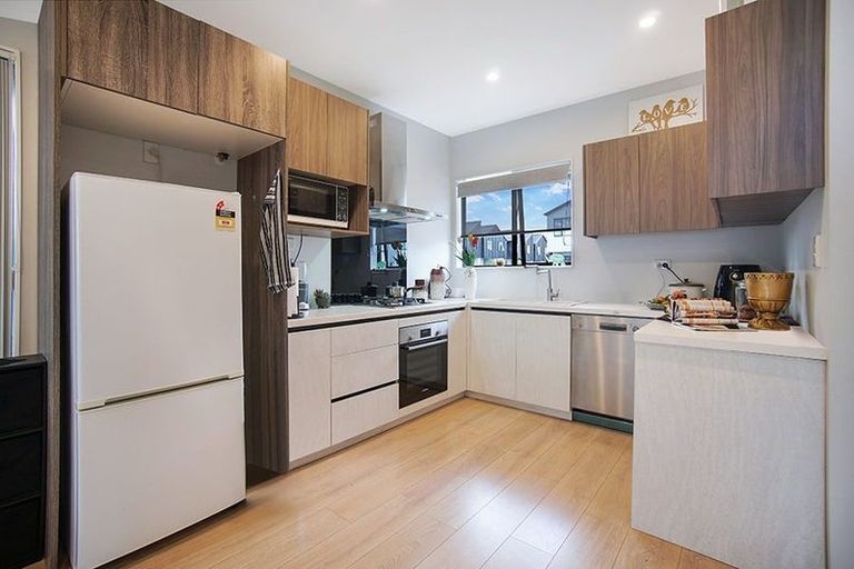 Photo of property in 40 Dignity Street, Papakura, 2110