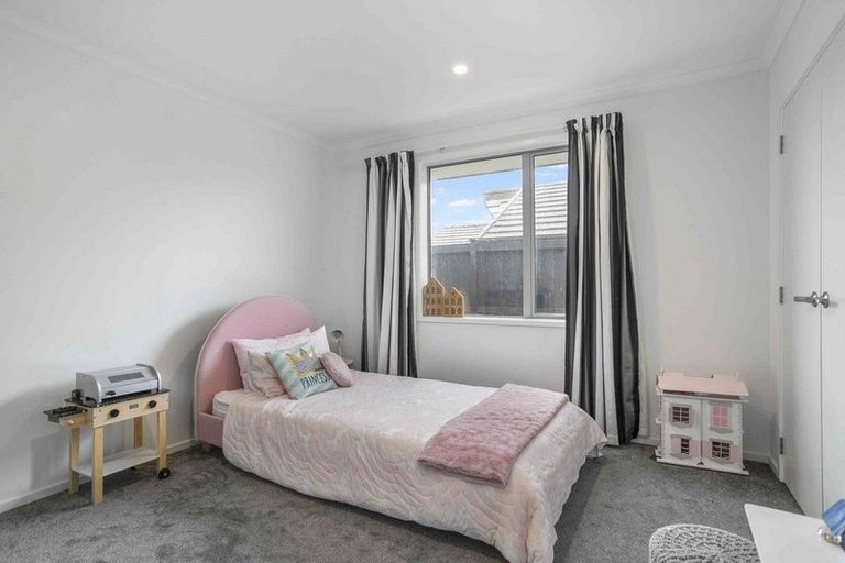 Photo of property in 21 Paso Fino Crescent, Karaka, Papakura, 2113