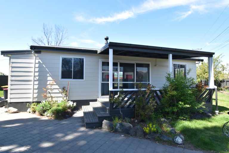 Photo of property in 16 Mackenzie Drive, Twizel, 7901