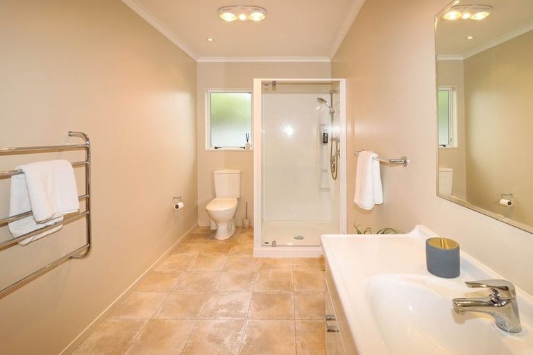 Photo of property in 28 Deller Drive, Carterton, 5713