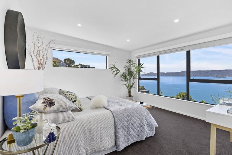 Photo of property in 67 Pretoria Road, Karaka Bays, Wellington, 6022