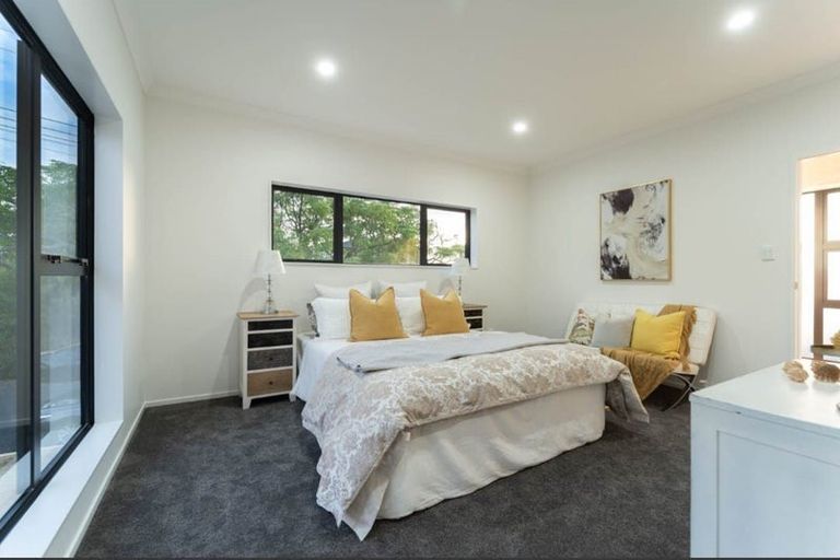 Photo of property in 11c Addison Street, Blockhouse Bay, Auckland, 0600