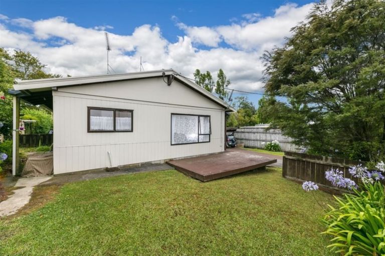 Photo of property in 134 Triangle Road, Massey, Auckland, 0614
