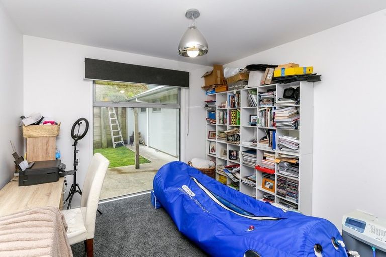 Photo of property in 17a Heta Road, Highlands Park, New Plymouth, 4312