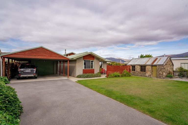 Photo of property in 32 Inniscort Street, Cromwell, 9310