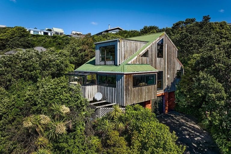 Photo of property in 100 Pope Street, Camborne, Porirua, 5026