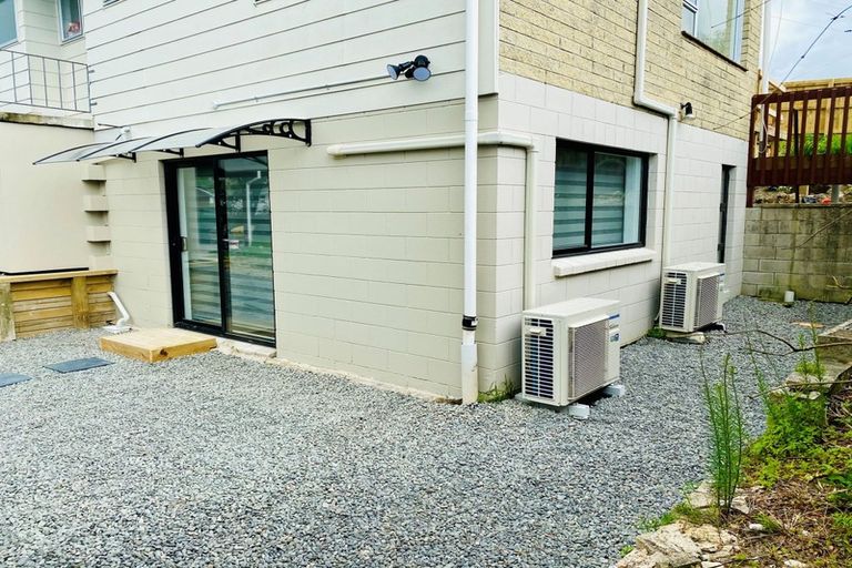 Photo of property in 28a Waimumu Road, Massey, Auckland, 0614