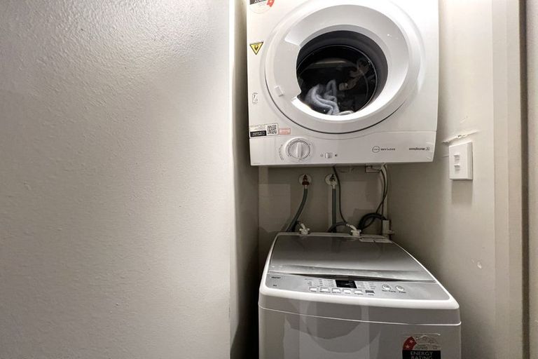 Photo of property in Vespa Apartments, 204/20 Hanson Street, Mount Cook, Wellington, 6021