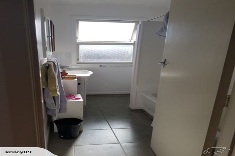 Photo of property in 6/5 Aratonga Avenue, Greenlane, Auckland, 1051