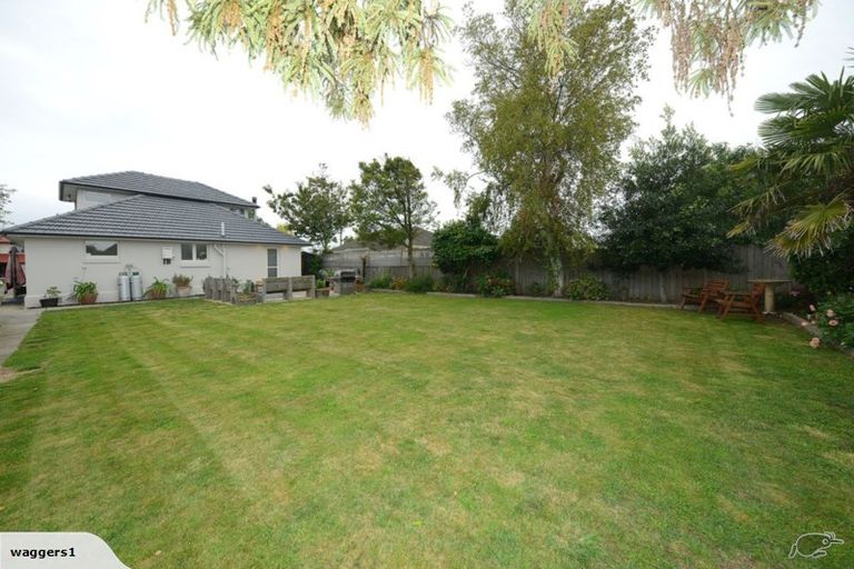 Photo of property in 216 Weston Road, St Albans, Christchurch, 8052