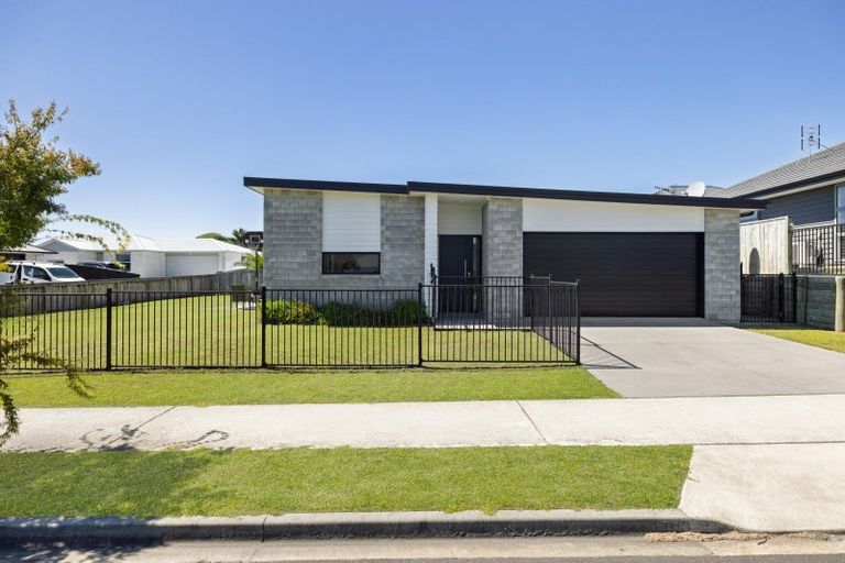 Photo of property in 74 Tynan Street, Te Puke, 3119