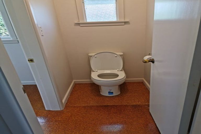 Photo of property in 2/3 Westmont Street, Ilam, Christchurch, 8041