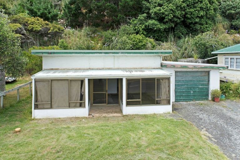 Photo of property in 193 Maunsell Road, Port Waikato, Tuakau, 2695
