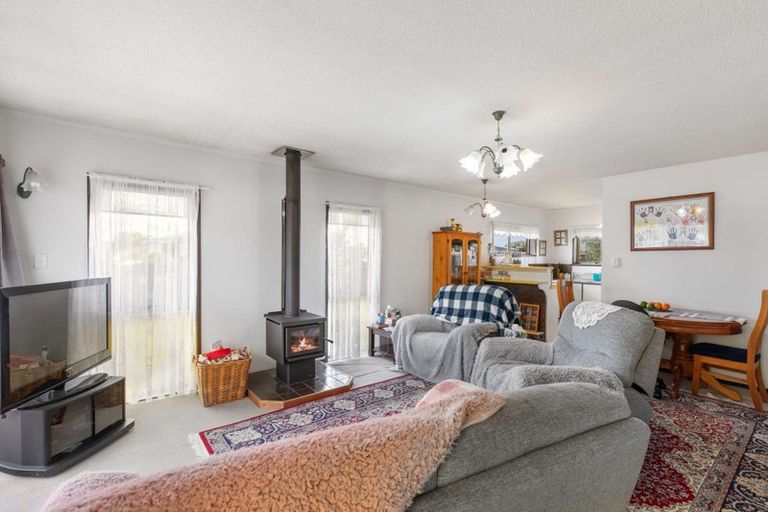 Photo of property in 1/49 Fernaig Street, Papakura, 2110