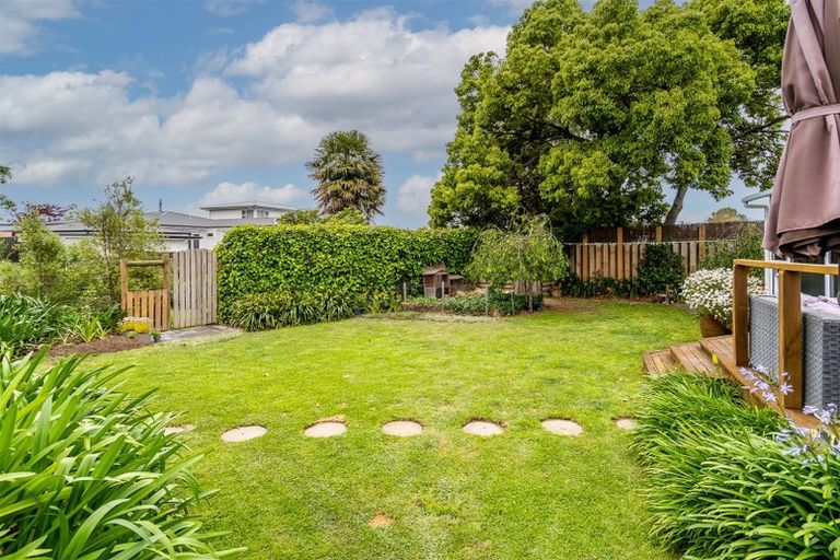 Photo of property in 6 Trigg Crescent, Taradale, Napier, 4112