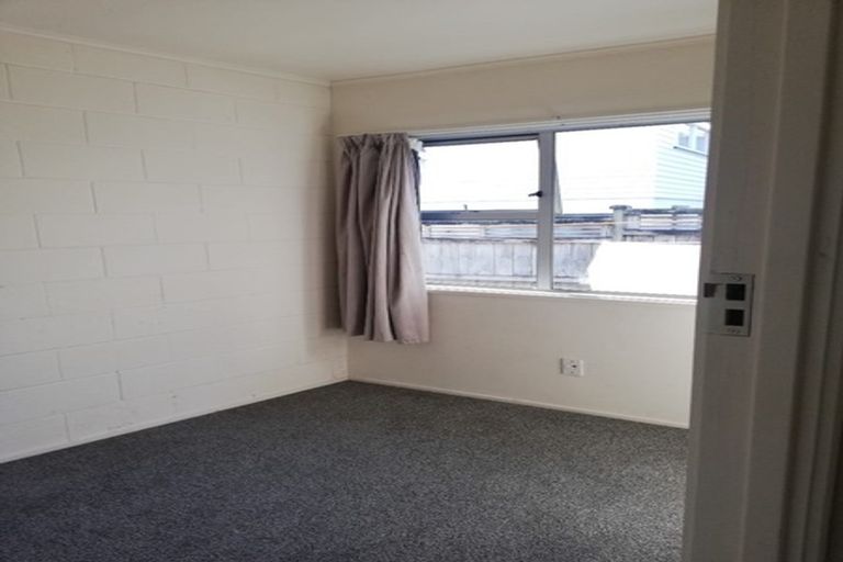 Photo of property in 31 Lynden Avenue, Hillcrest, Auckland, 0627