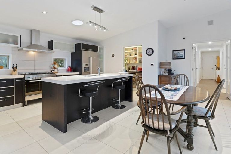 Photo of property in 16 Holyoake Terrace, Omokoroa, 3114