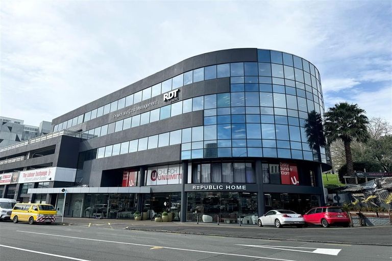 Photo of property in 2 Augustus Terrace, Parnell, Auckland, 1052