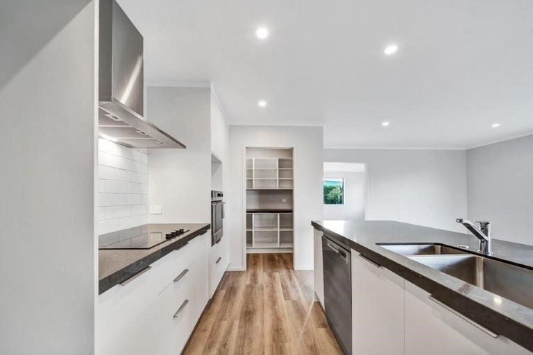 Photo of property in 20 County Drive, Hawera, 4610