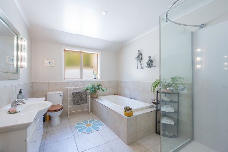 Photo of property in 16 Springlea Heights, Atawhai, Nelson, 7010