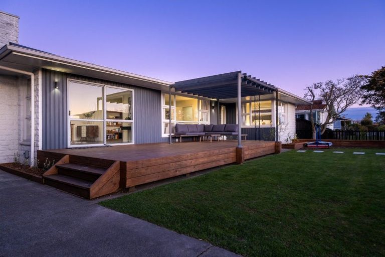 Photo of property in 34 Gladson Avenue, Sockburn, Christchurch, 8042