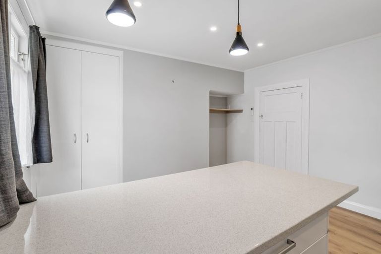 Photo of property in 23 South Street, West End, Palmerston North, 4410