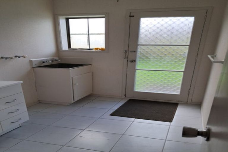 Photo of property in 1/5 Pupuke Road, Takapuna, Auckland, 0622