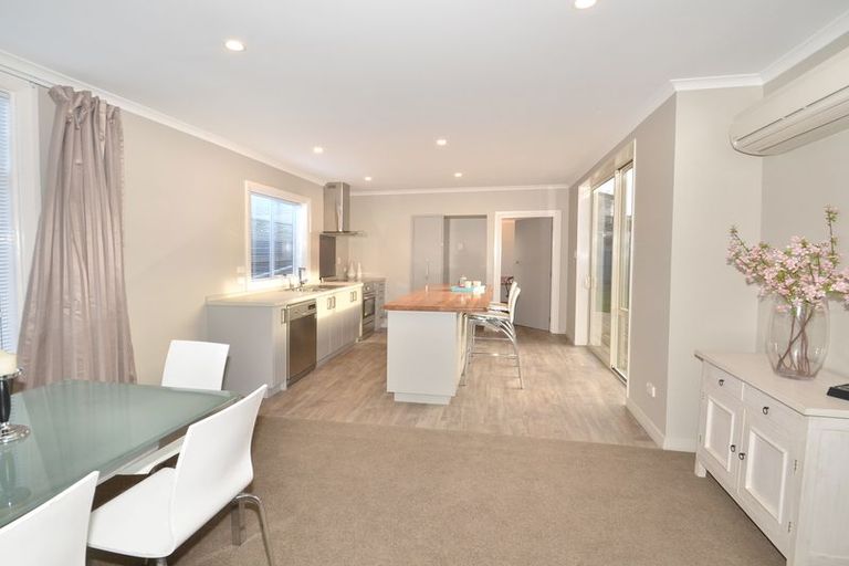 Photo of property in 5 Hargest Crescent, Saint Kilda, Dunedin, 9012