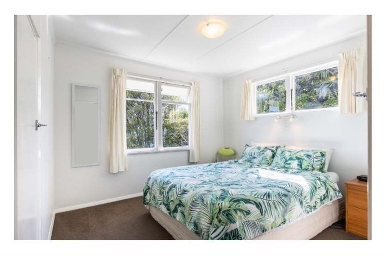 Photo of property in 3 Grenville Terrace, Moana, Nelson, 7011