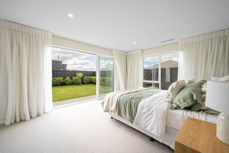 Photo of property in 46 Finstock Way, Rolleston, 7614