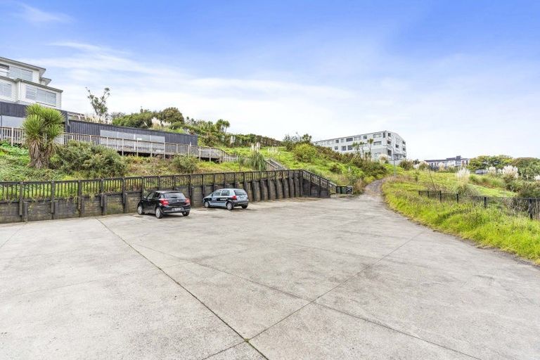 Photo of property in 6 Huka Road, Birkenhead, Auckland, 0626