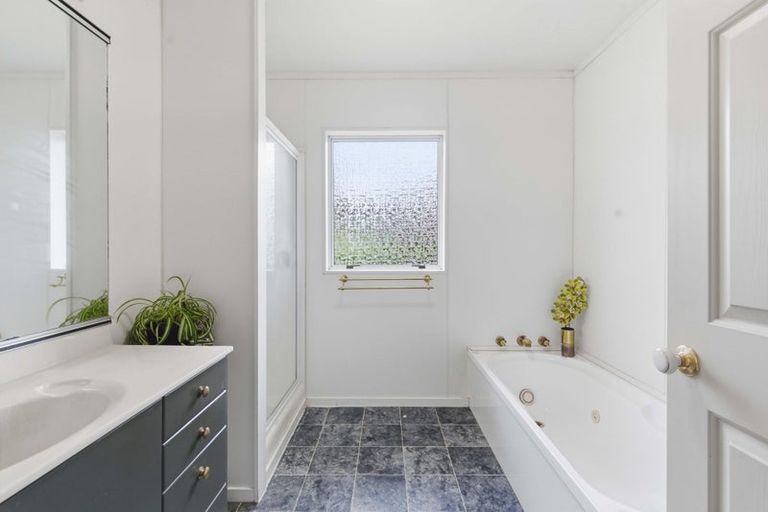 Photo of property in 25 Mark Place, Lynmore, Rotorua, 3010