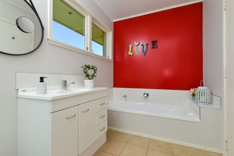 Photo of property in 200 Ngahinapouri Road, Ohaupo, 3882