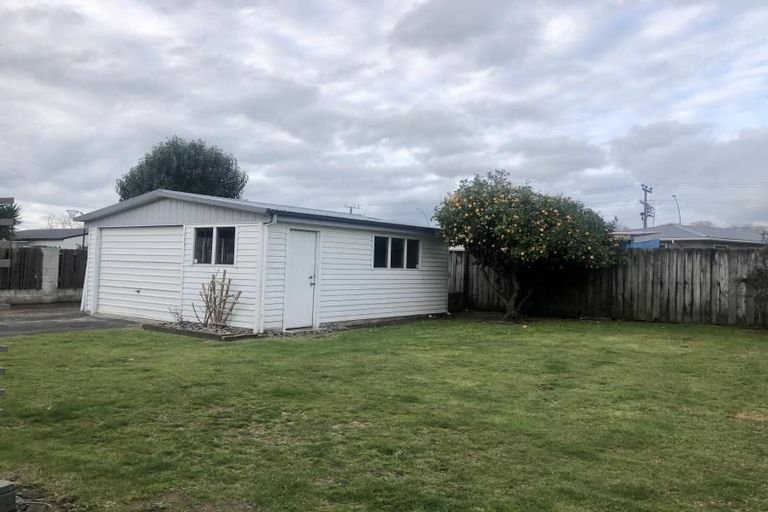 Photo of property in 32 Elmwood Crescent, Pukete, Hamilton, 3200
