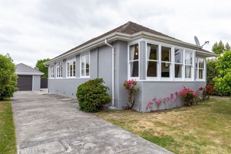 Photo of property in 4 Hillary Crescent, Upper Riccarton, Christchurch, 8041