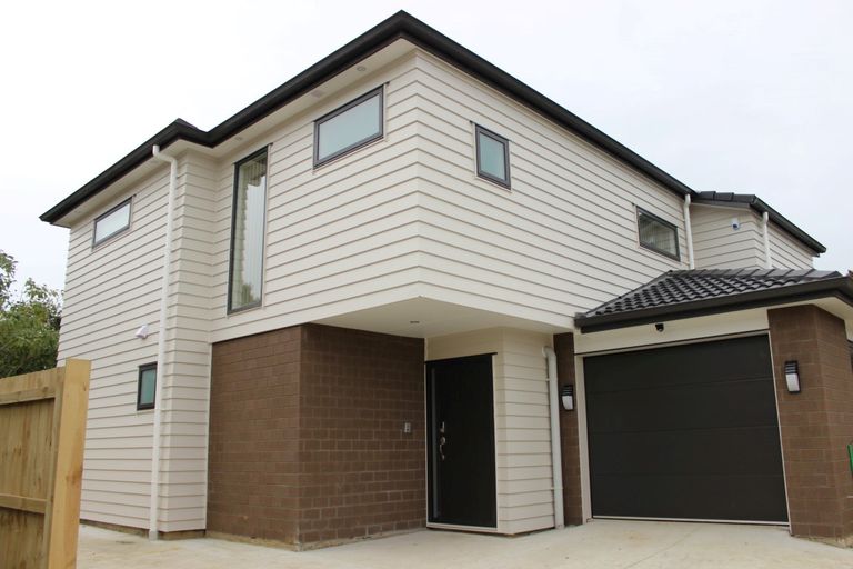 Photo of property in 52a Churchill Avenue, Manurewa, Auckland, 2102