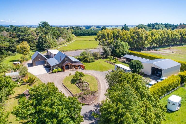 Photo of property in 237 Ngaio Road, Halcombe, Palmerston North, 4479