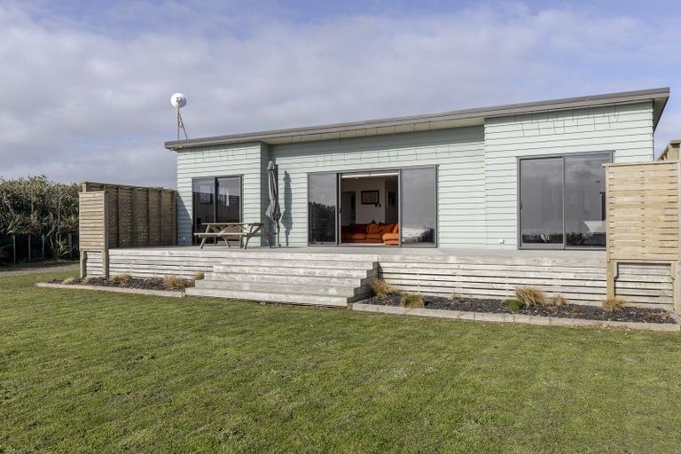 Photo of property in 428 Coast Road, Warea, New Plymouth, 4381