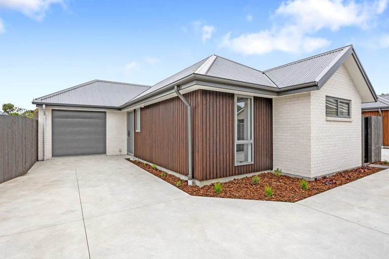 Photo of property in 2/129 Hoon Hay Road, Hoon Hay, Christchurch, 8025