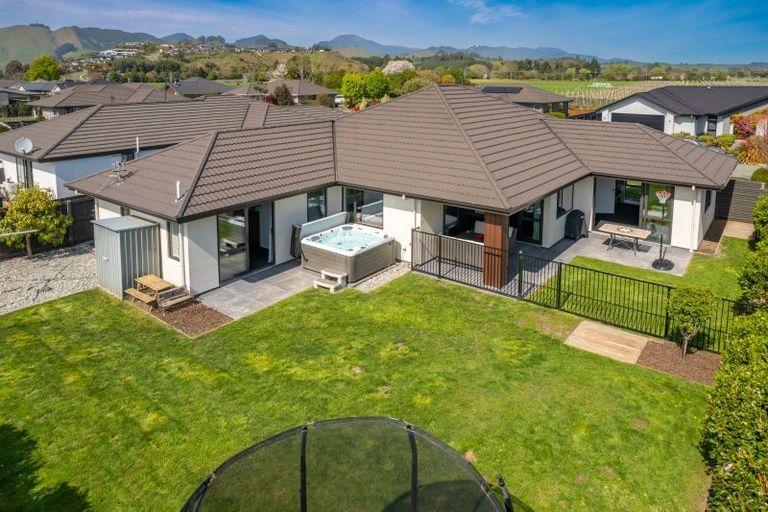 Photo of property in 4 Reserve Lane, Brightwater, 7022