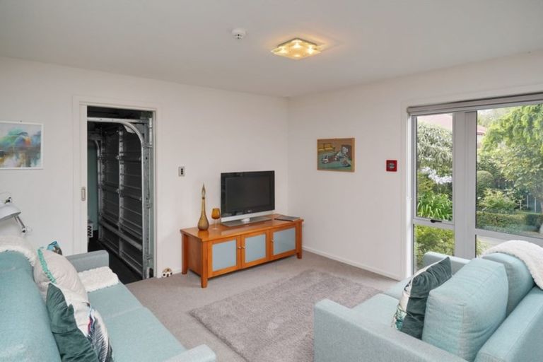 Photo of property in 1/8 Hutcheson Street, Sydenham, Christchurch, 8023