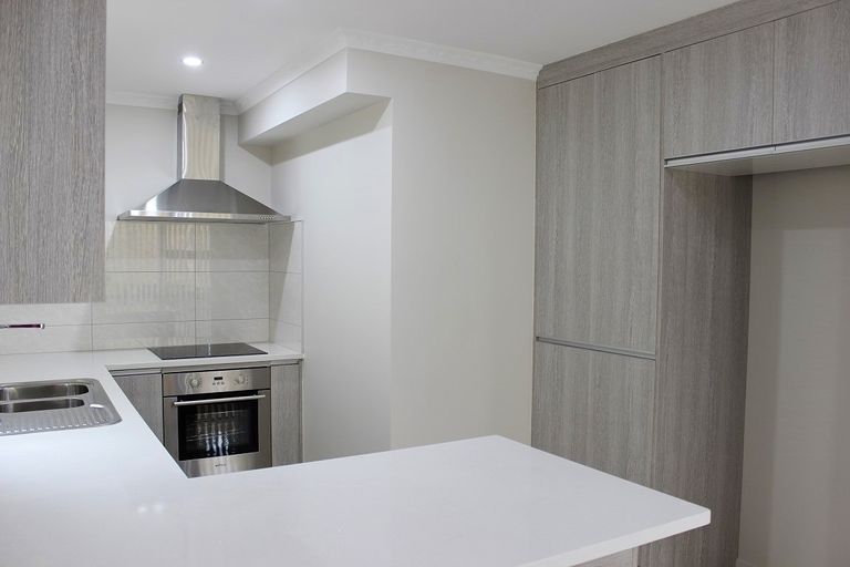 Photo of property in 52a Churchill Avenue, Manurewa, Auckland, 2102