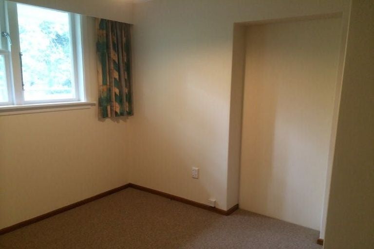 Photo of property in 2/54 Kings Crescent, Hutt Central, Lower Hutt, 5010