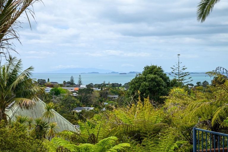 Photo of property in 16 Braemar Road, Castor Bay, Auckland, 0620
