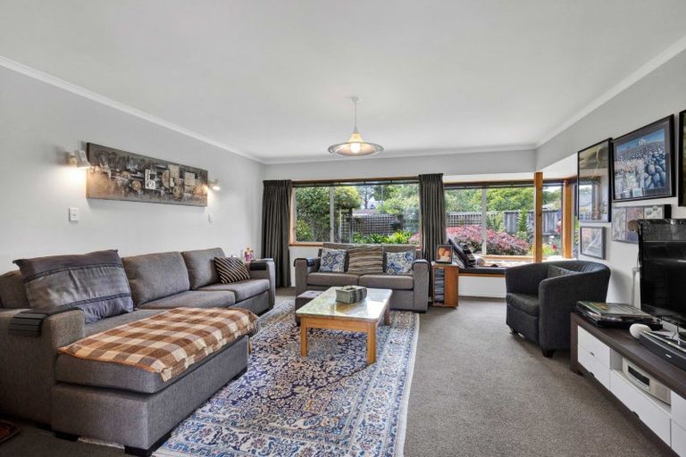 Photo of property in 6 Argyle Place, Highlands Park, New Plymouth, 4312