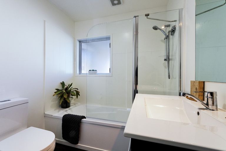 Photo of property in 50a Godley Road, Green Bay, Auckland, 0604